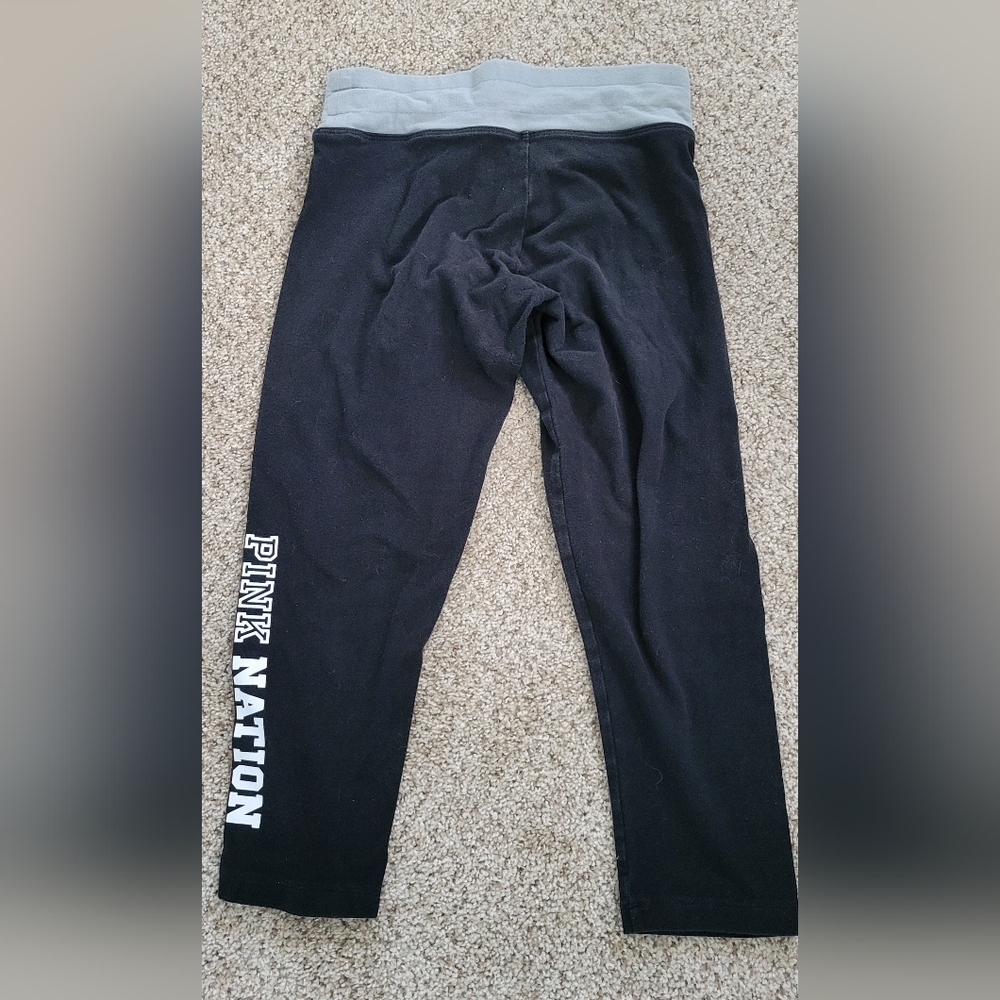 VS pink XS yoga Capri leggings
